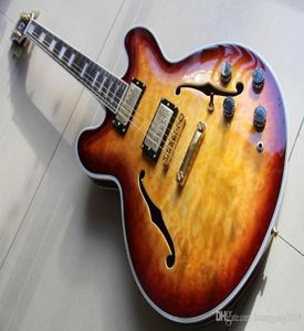 Совершенно новое прибытие Gibsoes 335 Jazz Electric Guitar Maple Seme Hollow в Sunburst 1301019017558