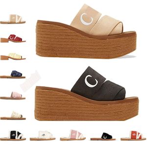 Platt päls slider designer sandal woody muls femmes vit kil sandles beige svart rosa duk tofflor kvinnliga sommarsvaror utomhusskor