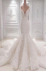 2022 Brudklänningar Vestido de Noiva Lace 3D Flowers Wedding Dresses Spring Designer Nya kristallpärlor Broderi för Church5007466