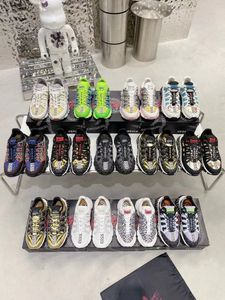 Scarpe casual di design italiano con maglia multi colore riflettente e reattiva ad alta frotta versatili da uomo e donna Sports Running Scarpe 35-46 dimensioni 35-46