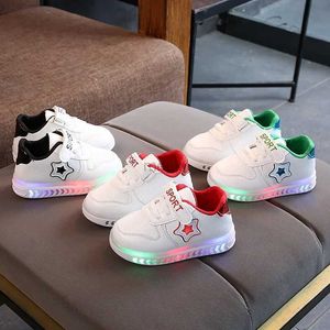 Athletic Outdoor Zapatillas LED Kid Sneakers Autumn Girl Luminous Shoe Soft Sole Boy Casual Shoes Anti Slip Skate Shoes Child Shoe Zapatos Nia 240407