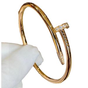 Love Bracelet Bracelet Bracelete de unhas Bracelet de luxo Eletroplatando 18K Personalidade de jóias de jóias de ouro rosa