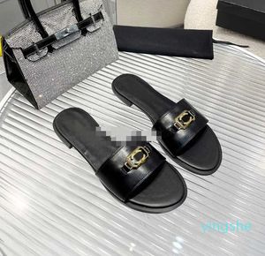 2024 6Sandals Lady Beach Sandal Casual Slippers Ladies Comfort Walking Shoes Withbox