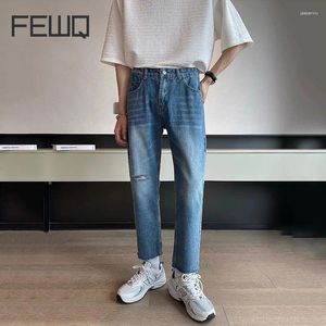 Jeans masculinos Peda de calça de jeans coreana de jeans coreano Homens versáteis calças elásticas de buraco elástico 2024 maré de moda de verão 9c5131