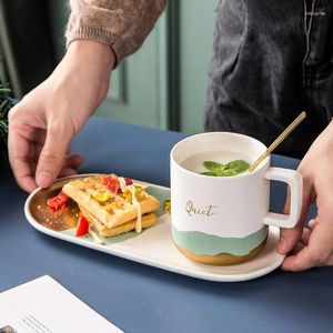 Xícaras de pires de cerâmica Cerâmica de café da manhã dourada xícara de leite e pires de pires de chá de café bebida caneca de água com sobremesa colher de prato tarde