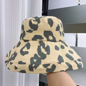 Wide Brim Hats Bucket Curled wide and thin soft cotton sun hat outdoor summer womens leopard print bucket fisherman beach travel packaging Q240403