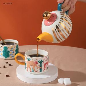 Tule de chá europeu Conjunto de chá de chá da tarde em inglês pintado à mão Pote de chá dourado Son Son Mother Drinkware Leite Copo Copo da caneca de caneca 240407