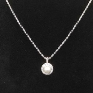Designer smycken Davids Yurmas halsband High end Round Pearl Necklace. Kedjedjocklek på 2 mm längd på 45+5 cm utökad kedja