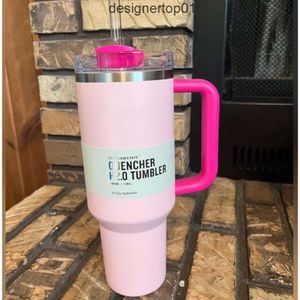 Stanleiness Pink Flamingo 40oz Quencher H20 Coffee Mugs Cups Outdoor Camping Travel Car Cup rostfritt stål Tumblers Cups med silikonhandtag Valentine Gift 4MW6