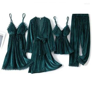 Abbigliamento per la casa Velvet verde 4 pezzi di pigiama abito intimo di lingerie donne set di sonno casual set homewear 2024 autunno autunno abbigliamento