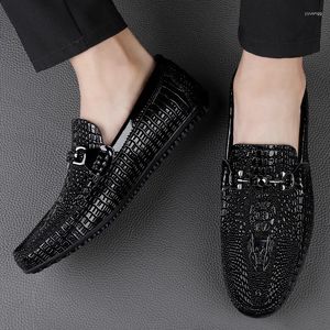 Casual Shoes Fashion Men Loafers Handmade Iron Buckle Moccasins For Leather Flat Driving