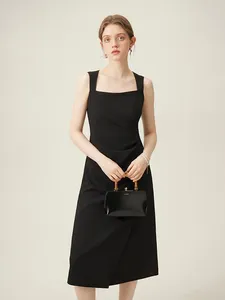 Vestidos casuais fsle vestido de suspensório preto francês para o verão feminino estilo Hepburn Slimming Women 24FS12128