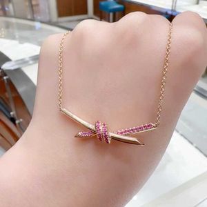 Designer Brand High Edition Gold Tiffays Pink Diamond Twisted Rope Necklace for Women 18k Rose Knot Bow Collar Chain