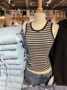 Kvinnors tankar vintage randig ögett tank top för kvinna sommar ärmlös båge rund hals smal väst söt avslappnad klassiska mjuka bomullstoppar