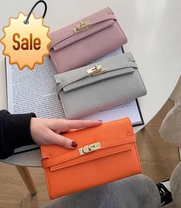 Luxury Designer Purse in Hand 2023 New Fashion Delicate Buckle Coin Purse Multifunctional Trend Envelope Card Wallet Factory Dire9492390