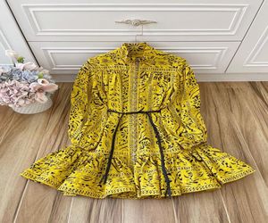 Primavera 2021 Novo posicionamento Print Waist Dress Fashion Bubble Sleeve Terrest Belt Lace Dress7300663