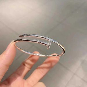 Vagnar armband zuyin 9999 Pure Silver Nail Open Armband Design Fashionable Personalized High Grade Young