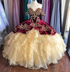 Nya Bourgogne och Champagne Velvet Quinceanera klänningar från axeln puffy ruffles Sweet 15 Dress broderi Lång promklänningar9525203