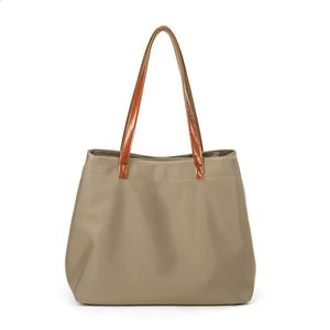 2023 Frauen Tasche Tasche Hochwertige weibliche lässige Nylon Oxford Stoff Handtasche Lady Großkapazität Mädchen Einkaufsumbtertaschen 240323