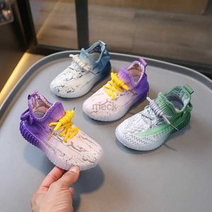 アスレチックアウトドアニューベイビーボーイズシューズファッションエアメッシュ通気性のある幼児靴リトルキッズスニーカースポーツカジュアルサイズ21-32 240407