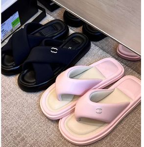 New Nutral Soft Bottom Sandal Women Flip Flops Fashion Trend designer slippers Casual Beach Shoes Large Luxury brands Slide Simple and generous