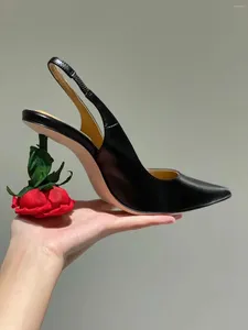 Сандалии странный стиль Red Rose High Heels Matte Leatrher Dress Speed Shoes Женщина заостренная носка Sling-On Slingback Pumps 2024