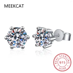 Saplama Küpe 0.9ct D Renk VVS1 EX MOISSANITE S925 Parlak Yuvarlak Kesik Laboratuvar Elmas Platinum Kadınlar için Kaplama