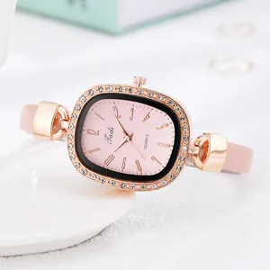 Wristwatches Women's Fashion Elegant Retro Simple Belt Quartz Watch
