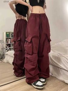 Kvinnors jeans Lossa raka rör breda benbyxor 2023 Nya stora kvinnors lastbyxor Spring Strtwear Fashion Women Hip Hop Y2K Cargo Pants Y240408