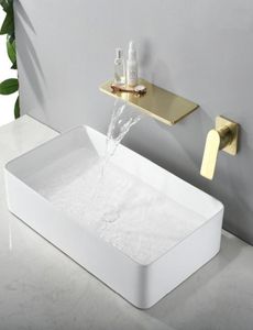 Rubinetto a cascata nera spazzolata Goldmatte Waterfall Monte Mounted Bathtub Faucet Piattaforma grande piattaforma Basino Mistina per acqua TAP3672169