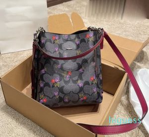 2024 Yeni baskı tasarımcısı Drawstring Çantalar Kadın Lüks Crossbody Çantalar Yüksek Kaliteli Tote Çanta Moda Kova Deri Çantalar