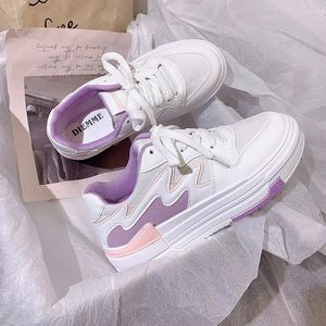 Scarpe casual piattaforma piatta da donna piatto sneakers per leisure femminile pule a metà tacchi allacciati in punta rotonda vulcanizza più dimensioni