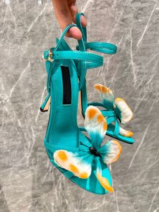 Berömd design Rare Butterfly Green Blue Sandal Heels Luxury Brand Party Wedding Dress Lady Gladiator Sandalias With Box EU35-42