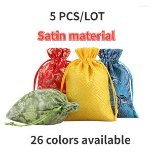 Geschenkverpackung 5pcs Satinbeutel in 26 Farben für Schmuckverpackungen und kleine Artikel Aufbewahrung Bonbons Verpakking Hochzeits Souvenirs Gäste