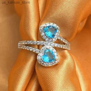 Cluster Rings Huitan 2023 Double Heart Rings See Blue Love Cubic Zirconia Wedding Accessories for Women Silver Color Eternity Trendy Jewelry240408