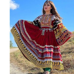 Afgańska sukienka ślubna Kuchi odzież Różowa i wielokolorowa sukienka plemienna Kuchi dla kobiet
