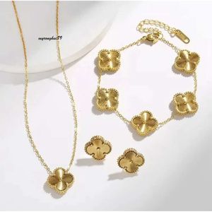 4 set di gioielli da design a trifoglio a quattro foglie Set di gusci di diamante Donne Orecchini bracciali Collana Regalo di compleanno di San Valentino