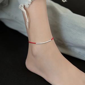 Anklet noga 925 Srebrny łańcuch na stopie Sterling Kobieta w stylu stylu Red Black Rope Biżuteria Bobby Socks Women S4250 240408