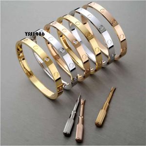 Mens Designer S Women Charm Designers Trend Trend Fashion مع Diamonds عالي الجودة الأساور بوتيك هدية مجوهرات جيدة جميلة جميلة جميلة