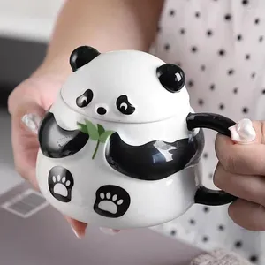 Muggar kreativa panda kaffekoppar med lock keramiskt mugg för flickor barn frukost vatten mjölk te cup hem kontor dricks gåvor