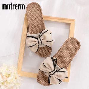 Mntrerm 2024 Casual Sneakers for Home Slippers Summer Bowknot Soft Floor Woman Indoor lägenheter Skor Söta linne Slipper Terlik 240407