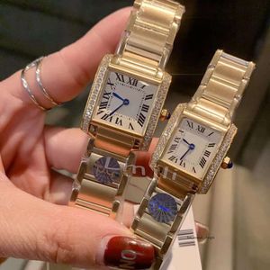 Orologio quadrati quadrati donne guardano per orologi da donna designer in acciaio inossidabile fibbia pieghevole orologio oro oro