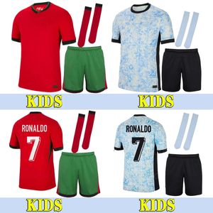 2024 Çocuk Futbol Kitleri Futbol Formaları Ronaldo Joao Felix Fernandes Milli Takım Futbol Kiti Gençlik Futbol Gömlek Uygulama Jersey Hediye Kıyafetleri Eğitim Üniforması