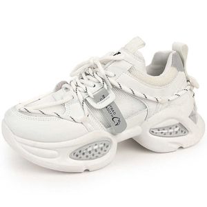 HBP nie markowe Dropshipping Niestandardowe białe, masywne buty dla kobiet nowe style oddychające kliny modowe Sneakers