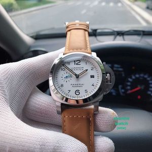 Mens relógio de relógio mecânico relógio suíço Movimento mecânico de luxo Sapphire Size 44mm de couro importado cinta de relógio