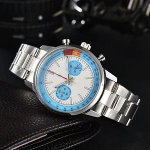 Herren Watch Designer Watch hochwertige automatische Quarzbewegungs Uhren 42 mm Saphirkristall wasserdichte Edelstahlstreifen und Wachkoffer Montre de Luxe