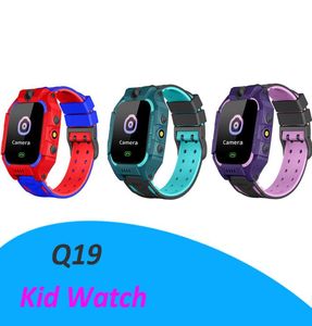 Q19 Smart Watch Living Wateproof Kids Smart Watch Smartwatchs Sim Card slot con fotocamera SOS per Android iPhone SmartP9246631
