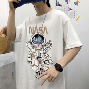 宇宙飛行士プリント男性用の半袖Tシャツ、トレンディなInstagramカップルトップ、夏の新しい特大のゆるい半袖男性