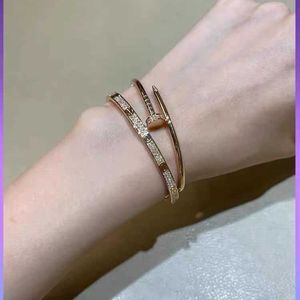 Carts Armband Kaga Classic Nail Rose Gold Armband bleknar inte high end Instagram Populära Zero Sew Ayah