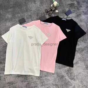 デザイナー女性Tシャツレジャーファッションブランド短袖マッチングルース3つの標準コンプリートトライアングルラウンドネックTシャツ夏の汎用性